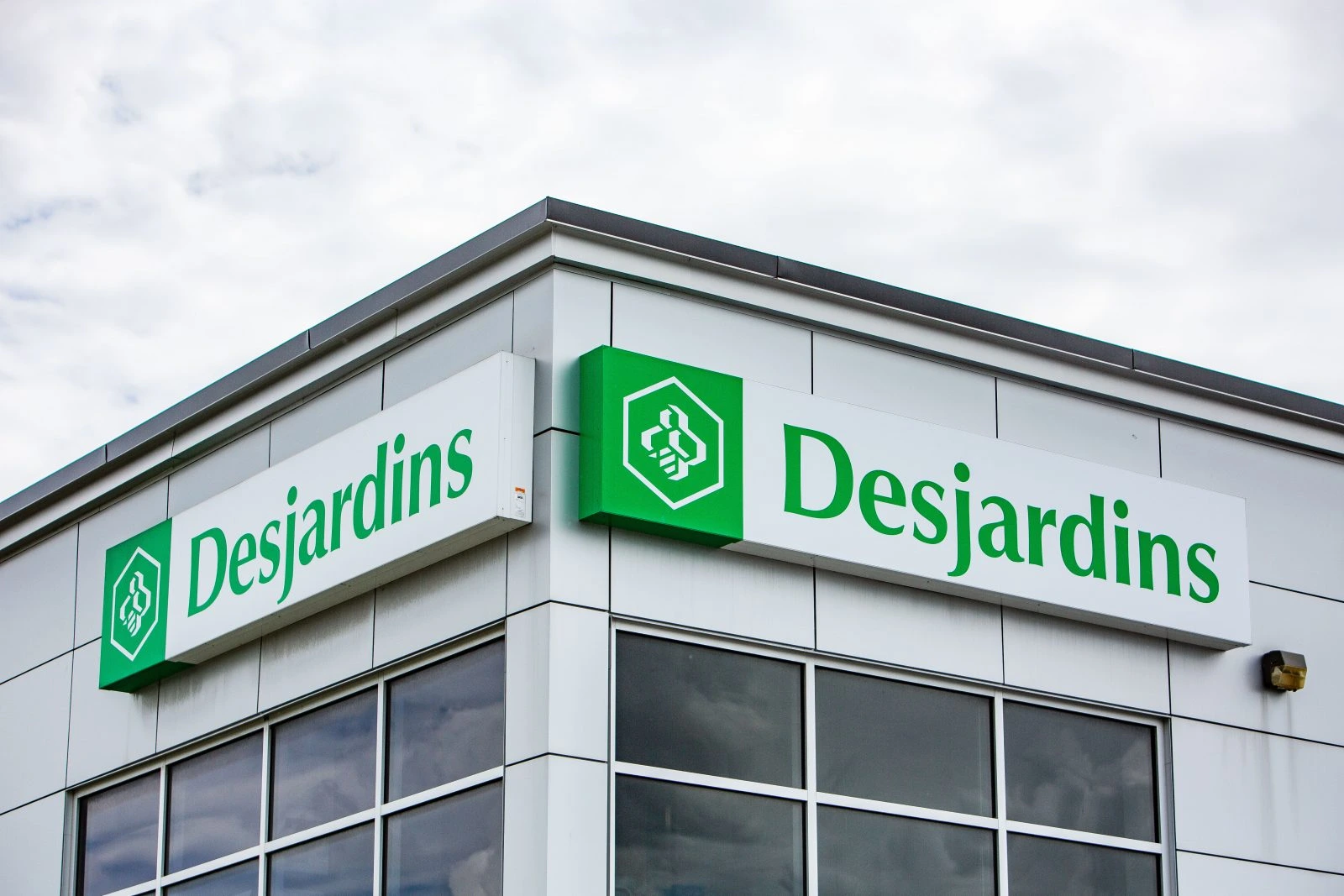 Desjardins seeking Administrative Assistant | Apply Now