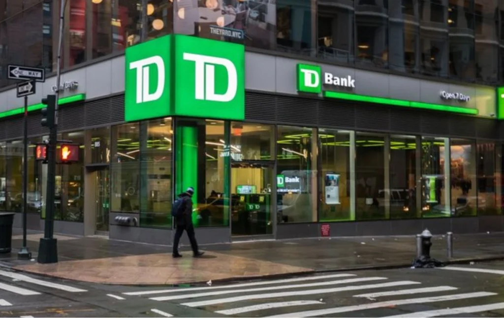 Working as a Senior Finance Analyst at TD Bank| 4-5 yrs Exp| Apply Now